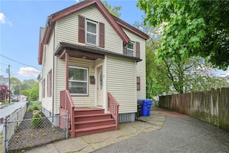 22 Borden St, Pawtucket, RI 02861