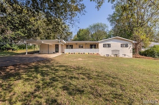 404 Lafayette St, Doniphan, MO 63935