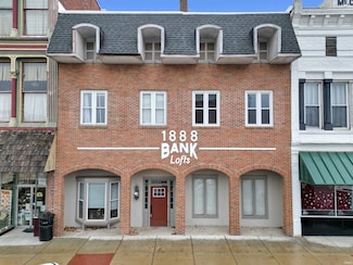 119 S 2nd St, Boonville, IN 47601