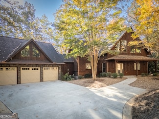 1627 Bahn Innsbruck, Helen, GA 30545