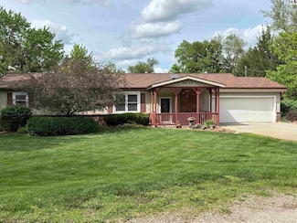 1611 E 1st St, McPherson, KS 67460
