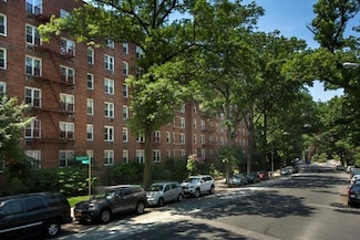 43-60 Douglaston Pkwy Unit 407, Douglaston, NY 11362
