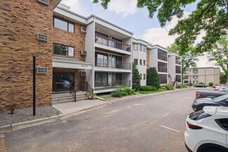 4625 Minnetonka Blvd Unit 305, Saint Louis Park, MN 55416
