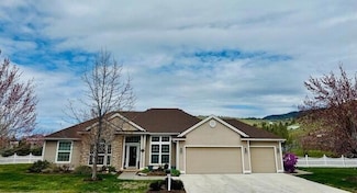 1705 Harmony Ln, Klamath Falls, OR 97601
