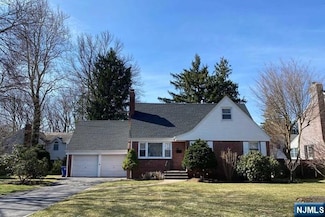 80 Creston Ave, Tenafly, NJ 07670