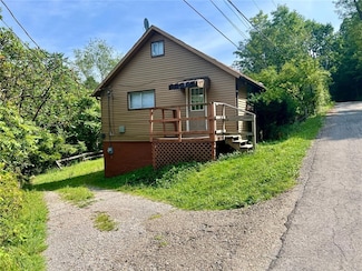 1611 Crawford Rd, Imperial, PA 15126