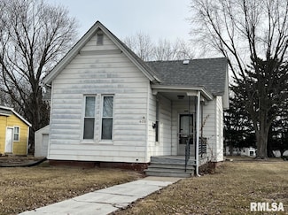 409 N Randolph St, Macomb, IL 61455