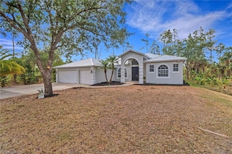 4220 12th Ave SE, Naples, FL 34117