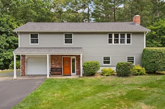 36 Cambridge St, Chelmsford, MA 01824