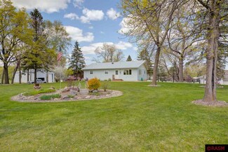 304 304 Nw 6th St, Elysian, MN 53565