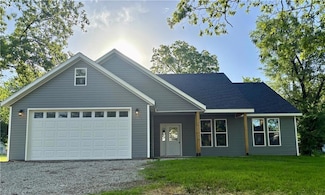 207 S Ward St, Leeton, MO 64761