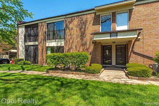 18288 University Park Dr Unit 18288, Livonia, MI 48152