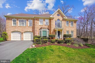 8535 Oak Chase Cir, Fairfax Station, VA 22039