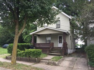 370 E Crosier St, Akron, OH 44311