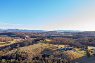 57 Basil Ln, Lexington, VA 24450
