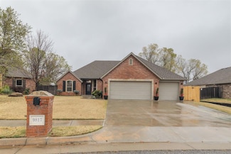 9817 SW 27th St, Yukon, OK 73099