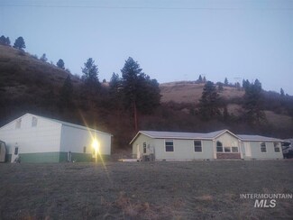 6101 Old Main St, Juliaetta, ID 83535