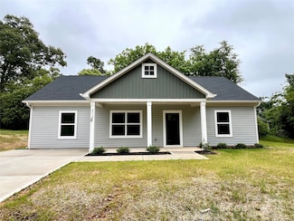 212 Queens Ct, Gastonia, NC 28052