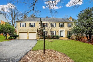 8836 Copenhaver Dr, Potomac, MD 20854