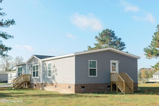 223 Ferrell Vance Ln, Pinetown, NC 27865