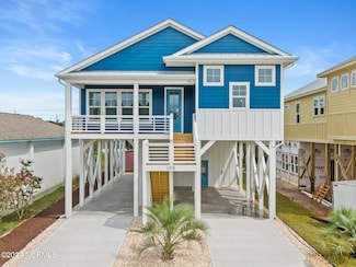 205 S 6th Ave, Kure Beach, NC 28449