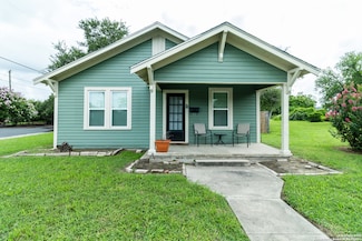 1101 N Saint Marys St, Beeville, TX 78102