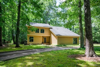 12931 River Hills Dr, Midlothian, VA 23113