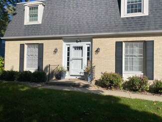 900 Eisenhower Rd, Stoughton, WI 53589