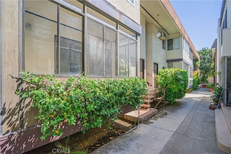 619 E Olive Ave Unit D, Burbank, CA 91501