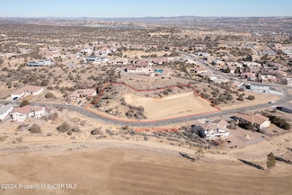 6420 Hawk Eye St, Farmington, NM 87402
