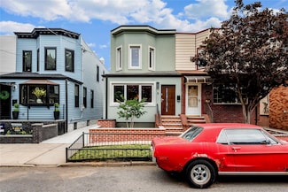62-43 60th Dr, Maspeth, NY 11378