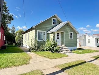 816 12th St, Eureka, SD 57437
