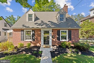 28 Manor Rd, Paoli, PA 19301