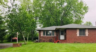 1710 Niles Vienna Rd, Niles, OH 44446