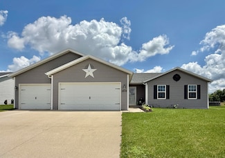 2515 Quail Ridge Dr, Janesville, WI 53546