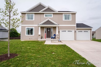 4240 Butternut Dr, Wayland, MI 49348