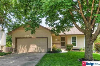 7923 Rock Creek Cir, Omaha, NE 68138