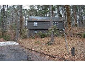 22 Ragged Hill Rd, West Brookfield, MA 01585