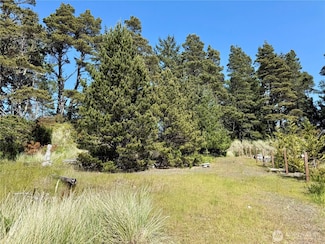 500 Starr St, Westport, WA 98595