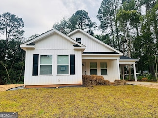 327 Peach Cir, Fort Valley, GA 31030