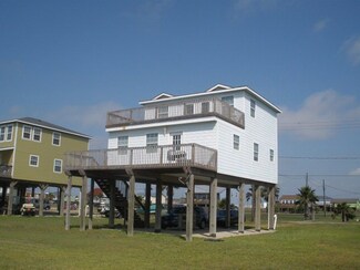 316 Seabean St, Surfside Beach, TX 77541