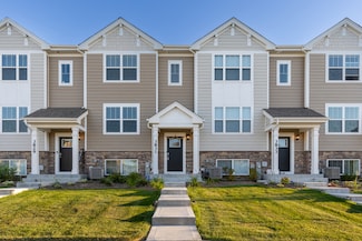 3831 Currant Ln, Elgin, IL 60124