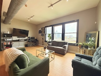 2502 Live Oak St Unit 309, Dallas, TX 75204