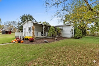 876 N Briggs Rd, Quincy, MI 49082