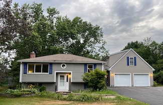 39 Thompson St, Wells, ME 04090