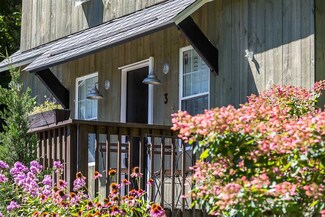 3 Charles St, Woodstock, VT 05091