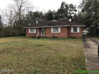 5412 Grierson St, Moss Point, MS 39563