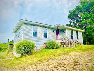 1151 E Dade 162, Everton, MO 65646