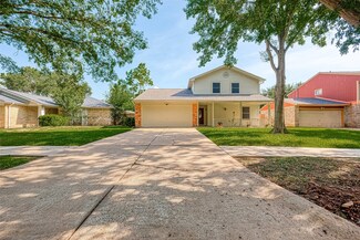 3106 Sam Houston Dr, Sugar Land, TX 77479