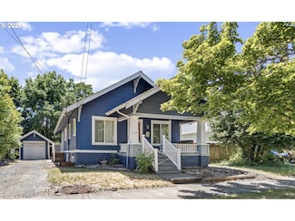 128 NW 9th St, McMinnville, OR 97128